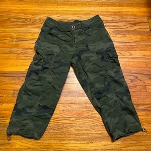 Camouflage cargo capris size 14